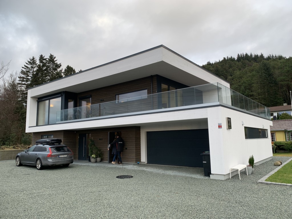 Villa Olsen sett fra innkjørselen